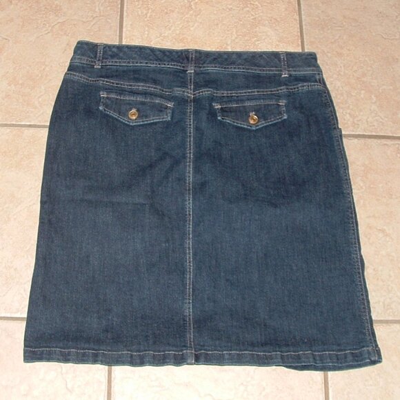LIKE NEW Denim Sz 12 Knee Length Stretchy Cotton Blue Jean Pencil Skirt Pockets - Picture 2 of 2